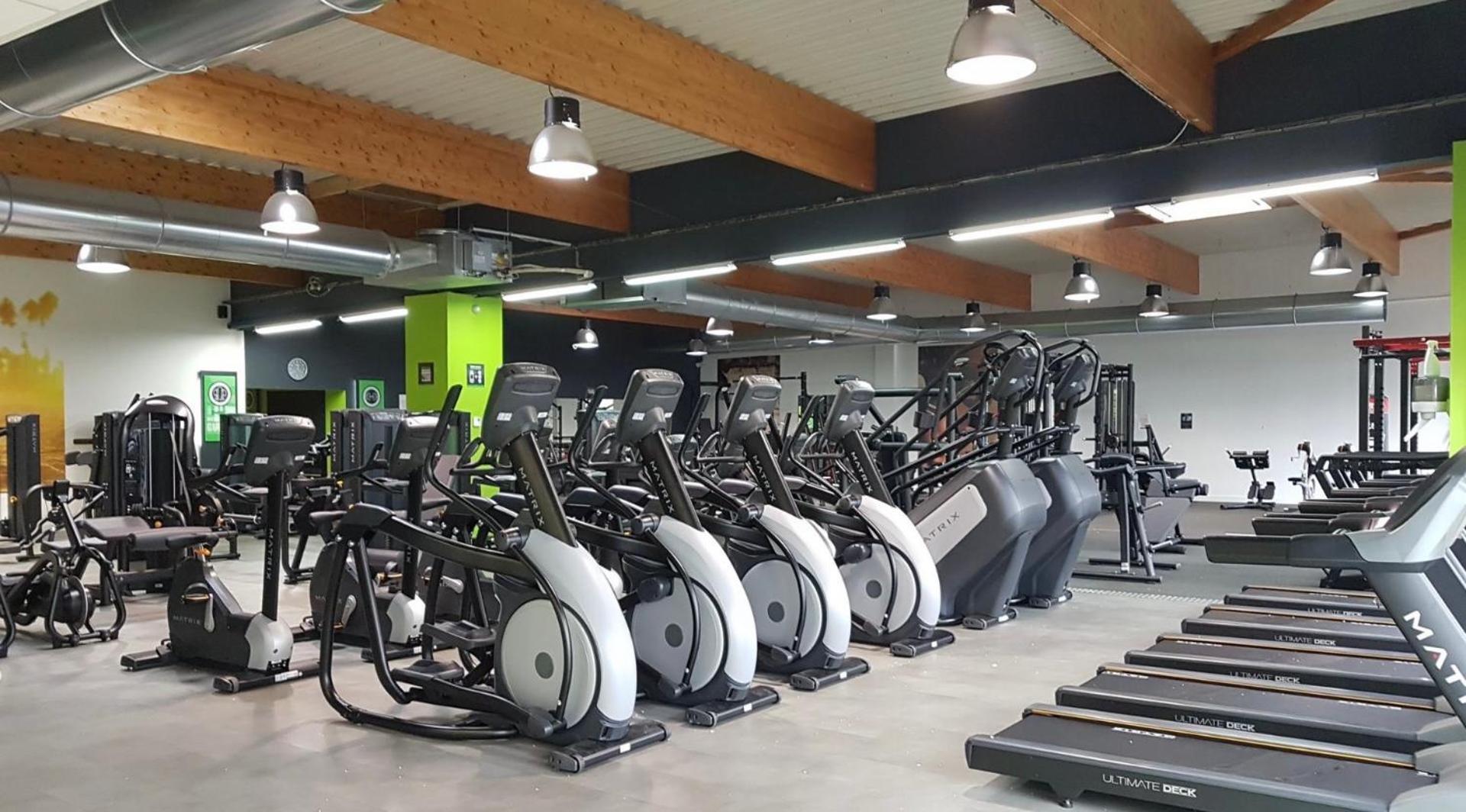 Appart'Hotel Chaleureux Au Coeur De Tullins - Le Roitelet Bagian luar foto